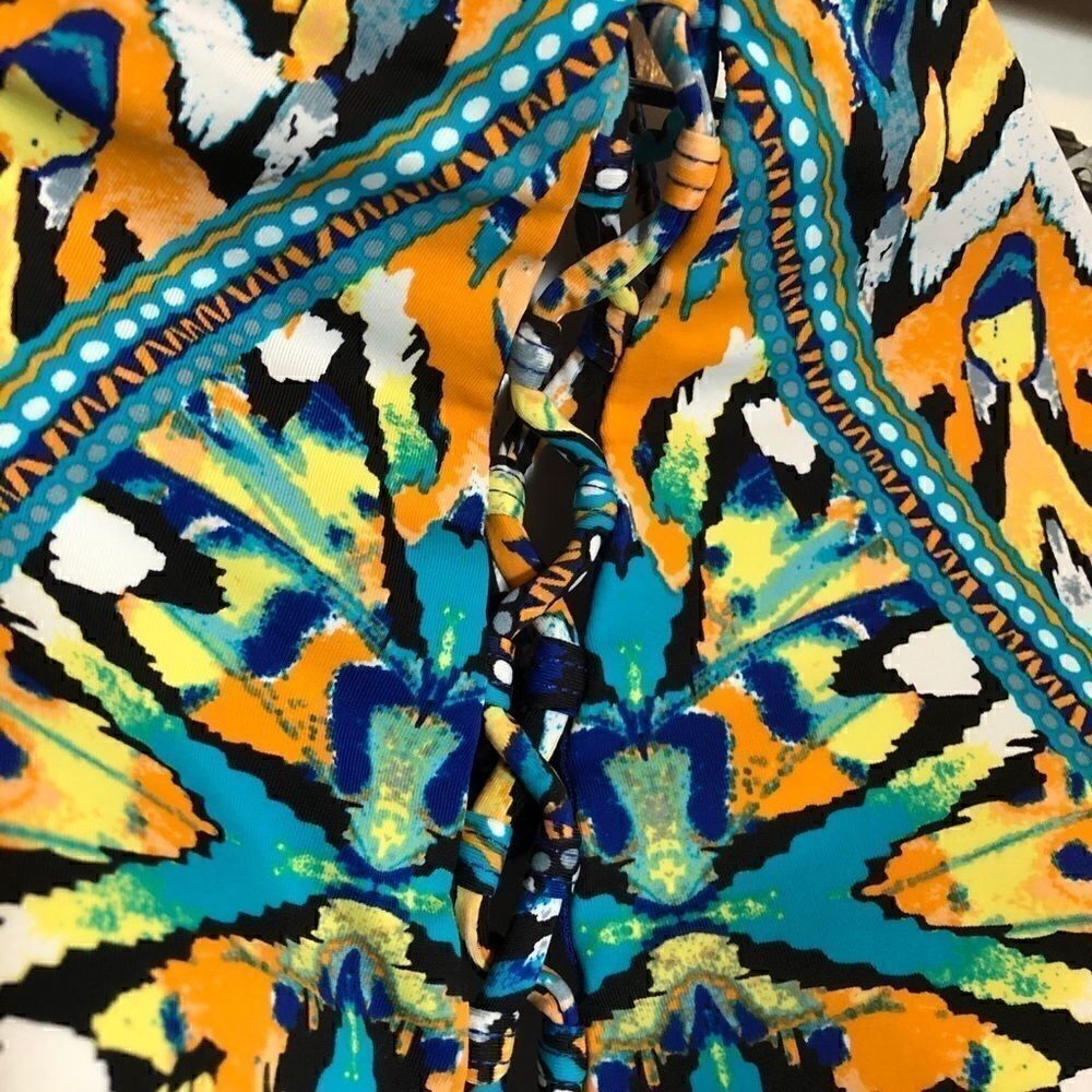 Patterned swim top🧡 - Picture 3 of 5